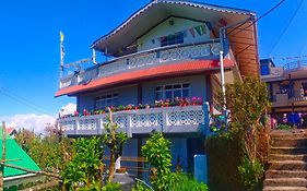 Aakeet Lyang Homestay